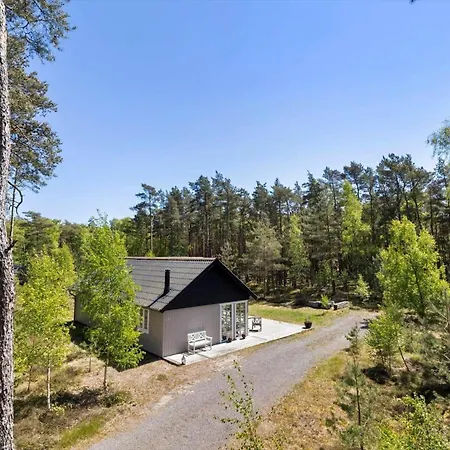 2696-aakirkeby-aspesgardsskoven-54 Semesterbostad *